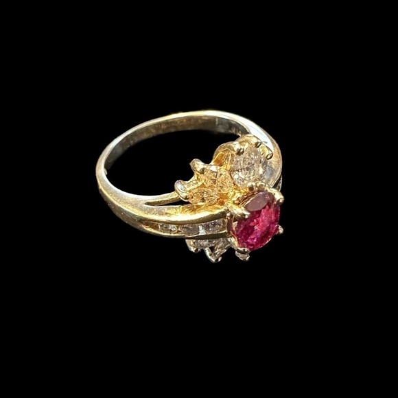 Genuine 14K Ruby & Diamond Ring - Size 6.5 - Vintage - Picture 4 of 12